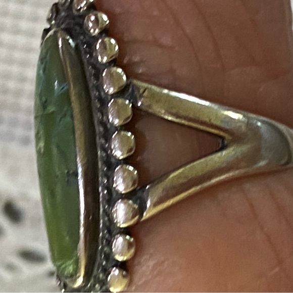 STERLING SILVER SOUTHWEST STYLE RING - Picture 2 of 4